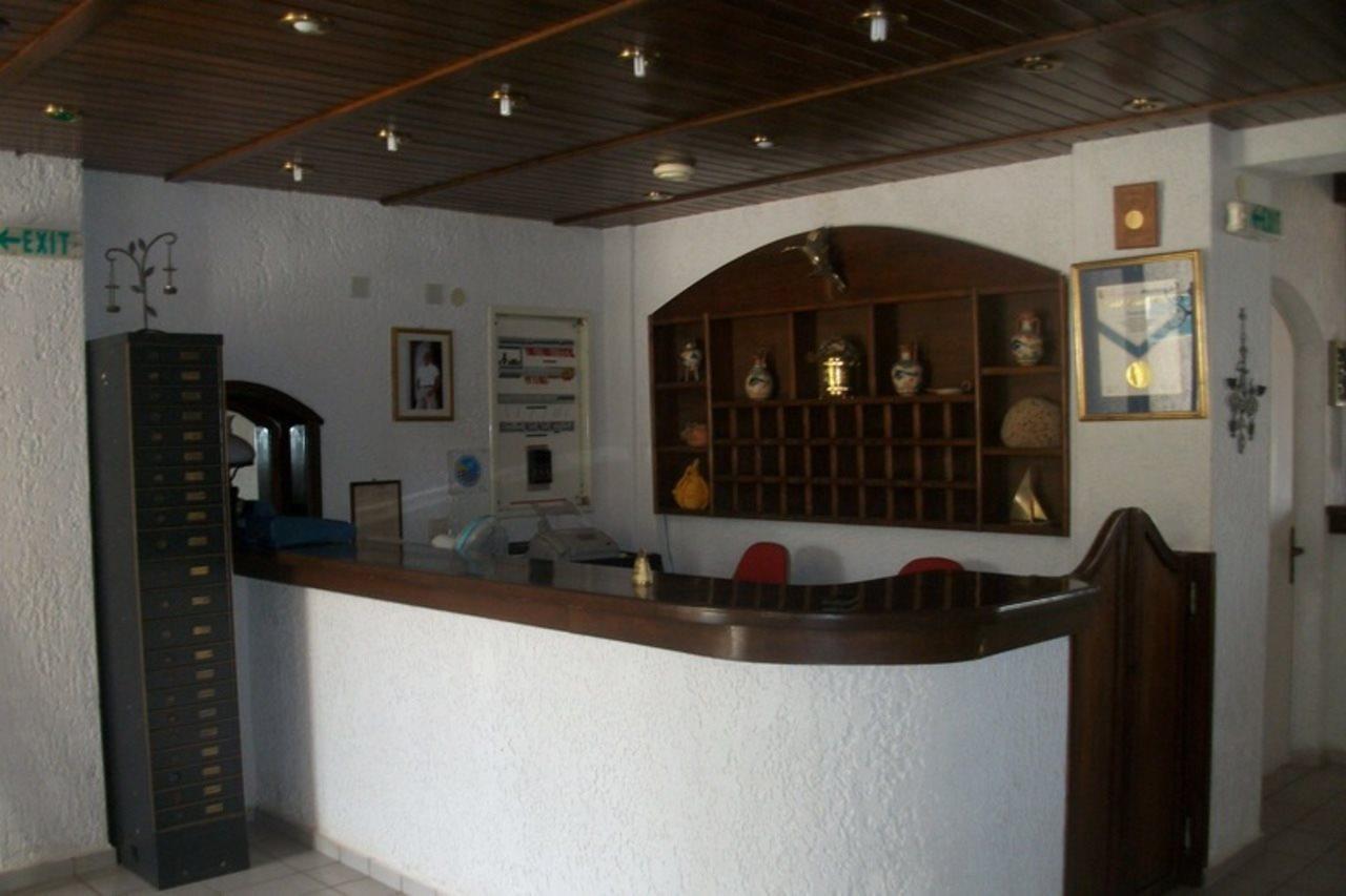 Efi Hotel Malia Exteriör bild