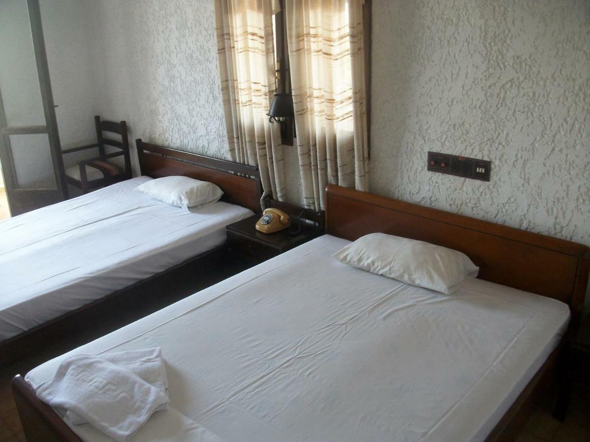 Efi Hotel Malia Exteriör bild
